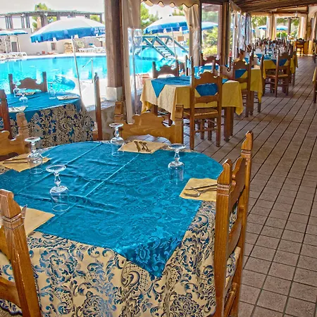 Club Esse 4* 卡拉古诺内