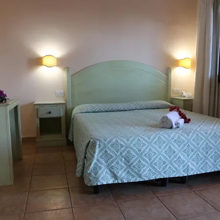 Club Esse Hotel 4*